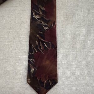 Sophisticated Floral Men's Tie